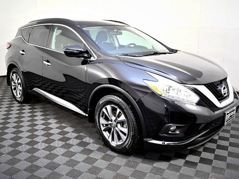Used 2017 Nissan Murano SV image 5