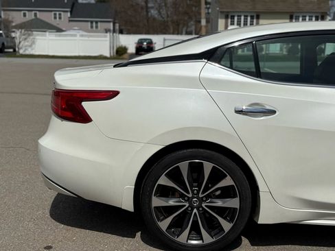 Used 2016 Nissan Maxima SR image 10