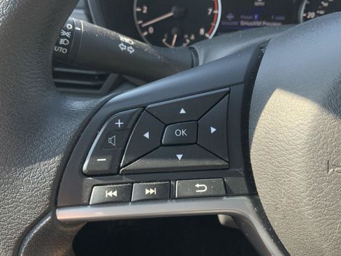 Used 2025 Nissan Altima 2.5 SV FWD image 22