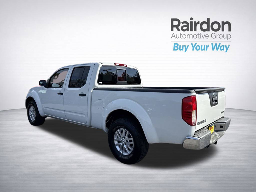 Used 2015 Nissan Frontier SL AWD/4WD image 5