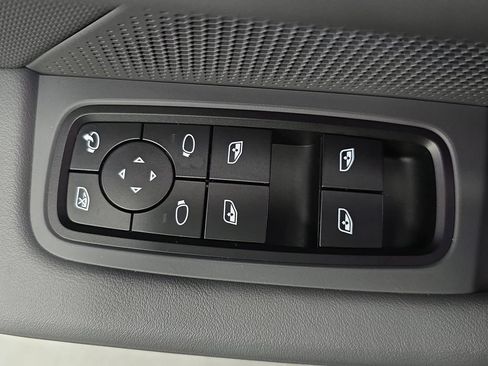 Certified 2023 Porsche Taycan RWD image 22