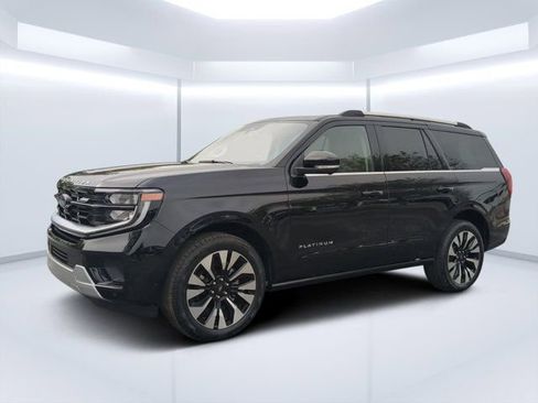 Used 2025 Ford Expedition Platinum w/ Driver's Package image 7