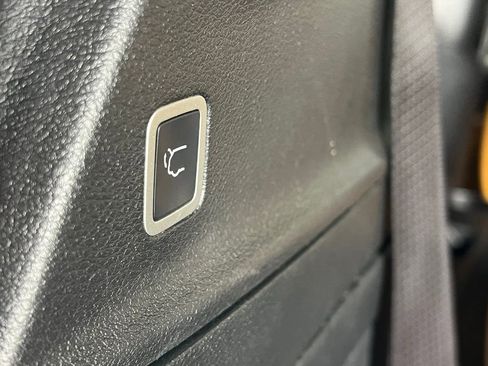 Used 2022 Chrysler Pacifica Pinnacle image 33