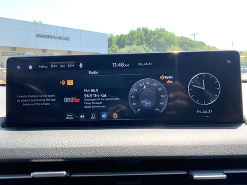 Used 2025 Genesis GV70 2.5T w/ Advanced Package AWD/4WD image 23