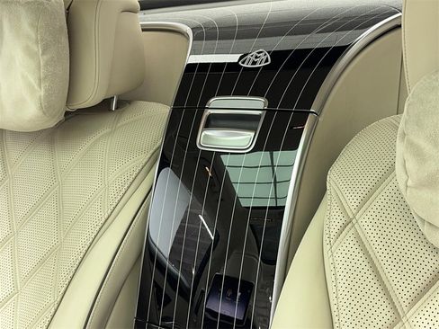 Used 2022 Mercedes-Benz Maybach S 580 4MATIC image 56