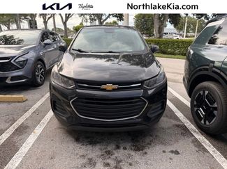 Used 2021 Chevrolet Trax LS w/ Tint and Cruise Package FWD video 1