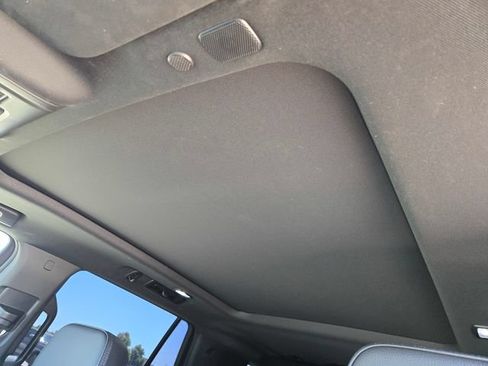Used 2024 GMC Yukon Denali AWD/4WD image 15
