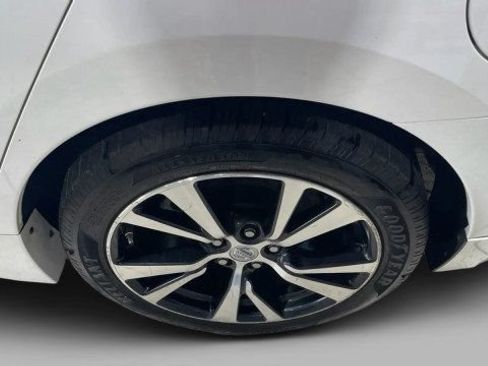 Used 2016 Nissan Maxima 3.5 SV FWD image 7