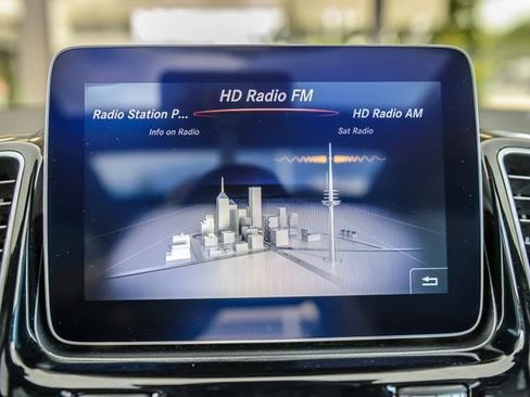 Used 2018 Mercedes-Benz GLS 550 4MATIC image 21