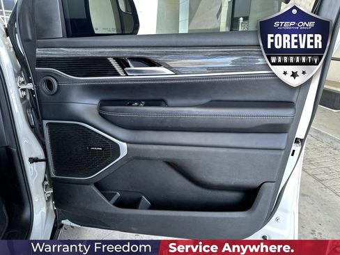 Used 2022 Jeep Wagoneer Series II w/ Premium Group I AWD/4WD image 41
