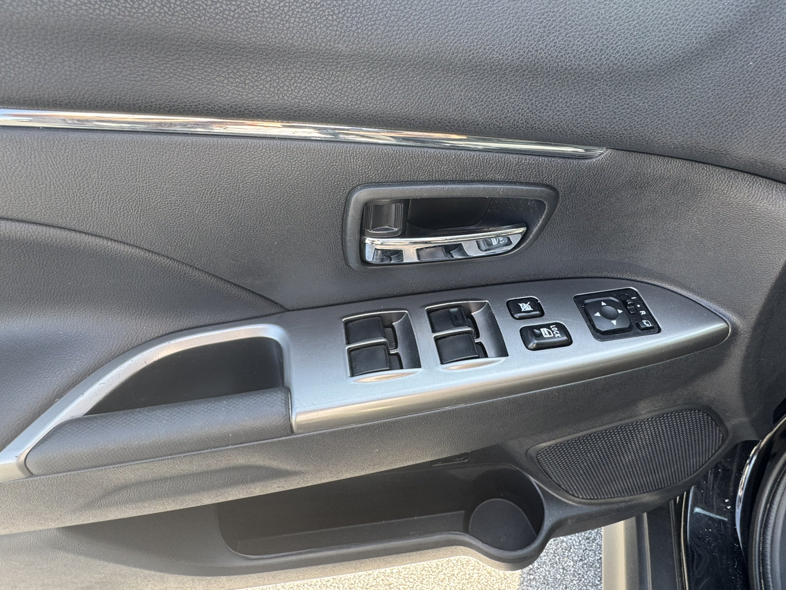 Used 2024 Mitsubishi Outlander Sport ES AWD/4WD image 11