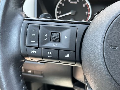 Used 2023 Nissan Rogue SV w/ SV Premium B Package AWD/4WD image 25