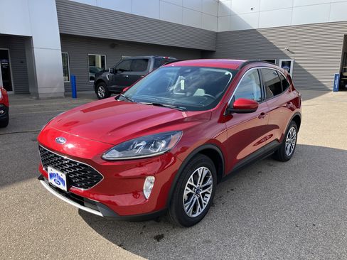 Used 2022 Ford Escape SEL AWD/4WD image 2