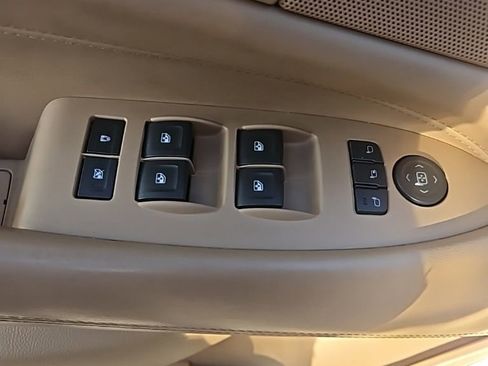 Used 2019 Cadillac Escalade Platinum image 15