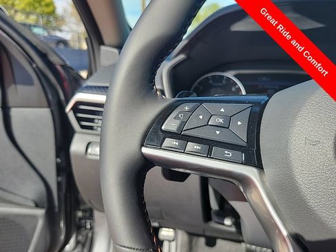 New 2025 Nissan Altima 2.5 SR w/ SR Premium Package FWD image 22