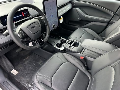 New 2025 Ford Mustang Mach-E Premium image 10
