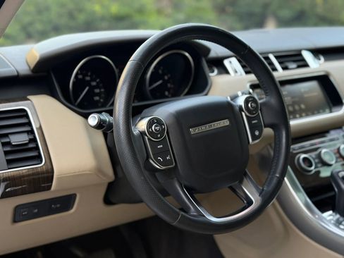 Used 2017 Land Rover Range Rover Sport HSE image 29