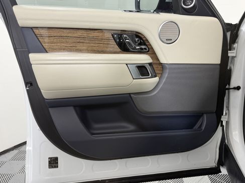 Used 2021 Land Rover Range Rover P525 Westminster Edition LWB image 11