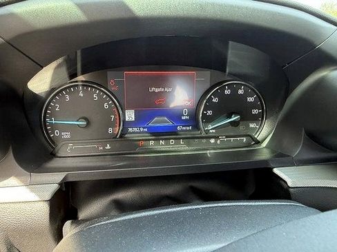 Used 2022 Ford Explorer XLT w/ Equipment Group 202A RWD image 11