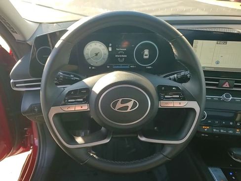 Certified 2024 Hyundai Elantra Limited image 14