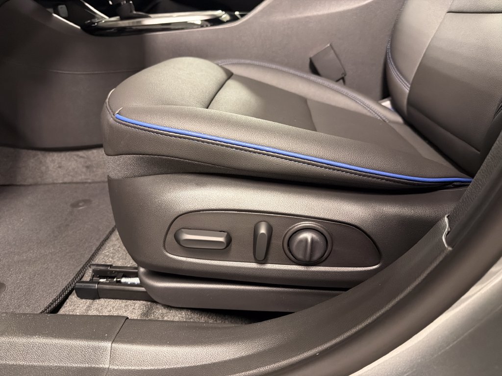 New 2026 Buick Envista Sport Touring w/ Convenience I Package FWD image 28