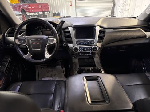 Used 2018 GMC Yukon SLT w/ Premium Edition RWD image 23