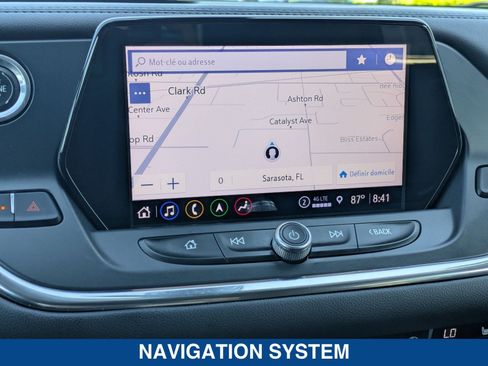 Used 2022 Chevrolet Blazer LT w/ Sound & Technology Package FWD image 33