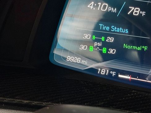 Used 2024 Chevrolet Corvette Stingray Preferred Cpe w/ Z51 Performance Package image 17