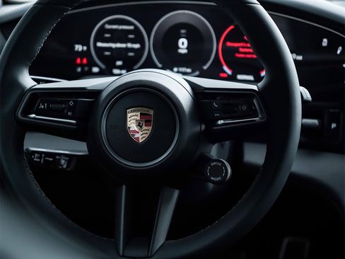 Certified 2025 Porsche Taycan image 29