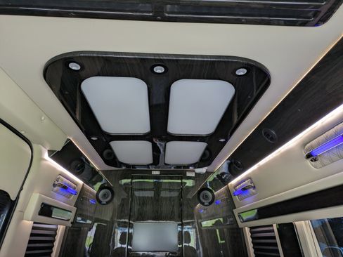 Used 2025 Mercedes-Benz Sprinter 144 Cargo image 66