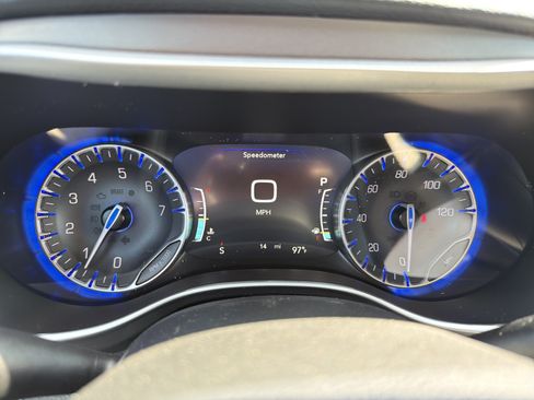 New 2027 Chrysler Pacifica Select w/ Family Tech Group AWD/4WD image 32