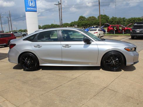 Used 2026 Honda Civic Sport image 9
