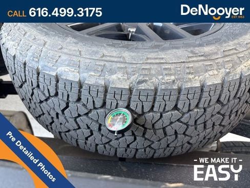 Used 2023 GMC Sierra 1500 Pro w/ Graphite Edition image 9