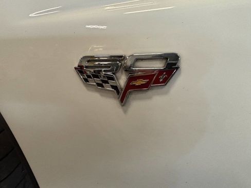 Used 2013 Chevrolet Corvette 427 w/ 1SC Preferred Equipment Group RWD image 17