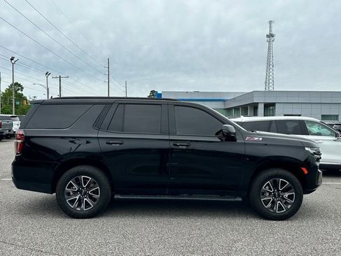 Used 2024 Chevrolet Tahoe Z71 w/ Luxury Package AWD/4WD image 31