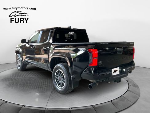 Used 2024 Toyota Tacoma TRD Sport w/ TRD Sport Premium Package AWD/4WD image 5