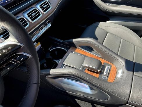 New 2025 Mercedes-Benz GLS 450 4MATIC image 8