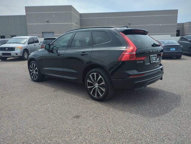 Used 2023 Volvo XC60 B5 Plus w/ Climate Package FWD image 8