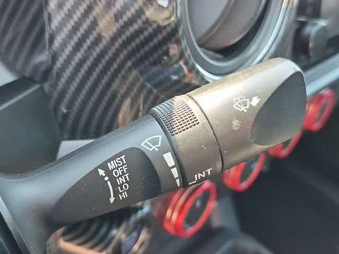 Used 2019 Toyota Tacoma TRD Off-Road AWD/4WD image 27
