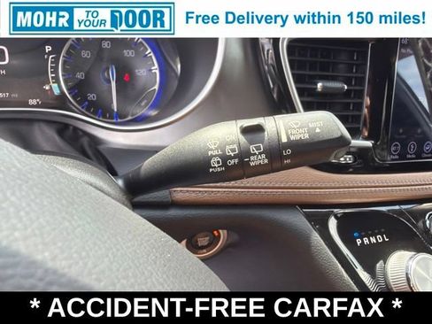 Used 2019 Chrysler Pacifica Limited w/ Advanced Safetytec Group FWD image 19