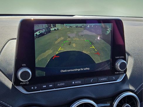 Used 2025 Nissan Sentra SV image 27