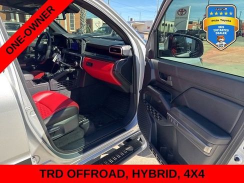 Certified 2025 Toyota 4Runner TRD Off-Road AWD/4WD image 11