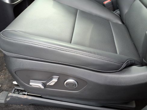 New 2026 Hyundai Ioniq 9 SEL image 13