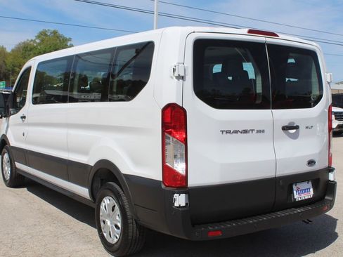 Used 2023 Ford Transit 350 XLT image 7