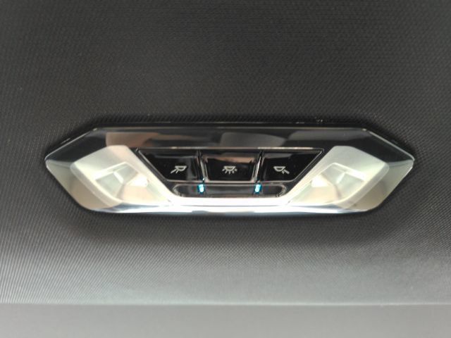 Used 2023 BMW i4 eDrive40 w/ Premium Package RWD image 35
