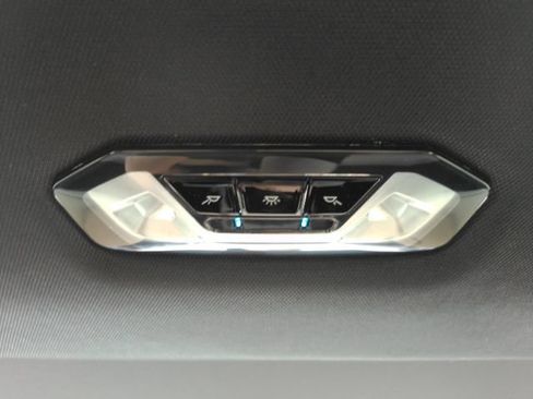 Used 2023 BMW i4 eDrive40 w/ Premium Package RWD image 35