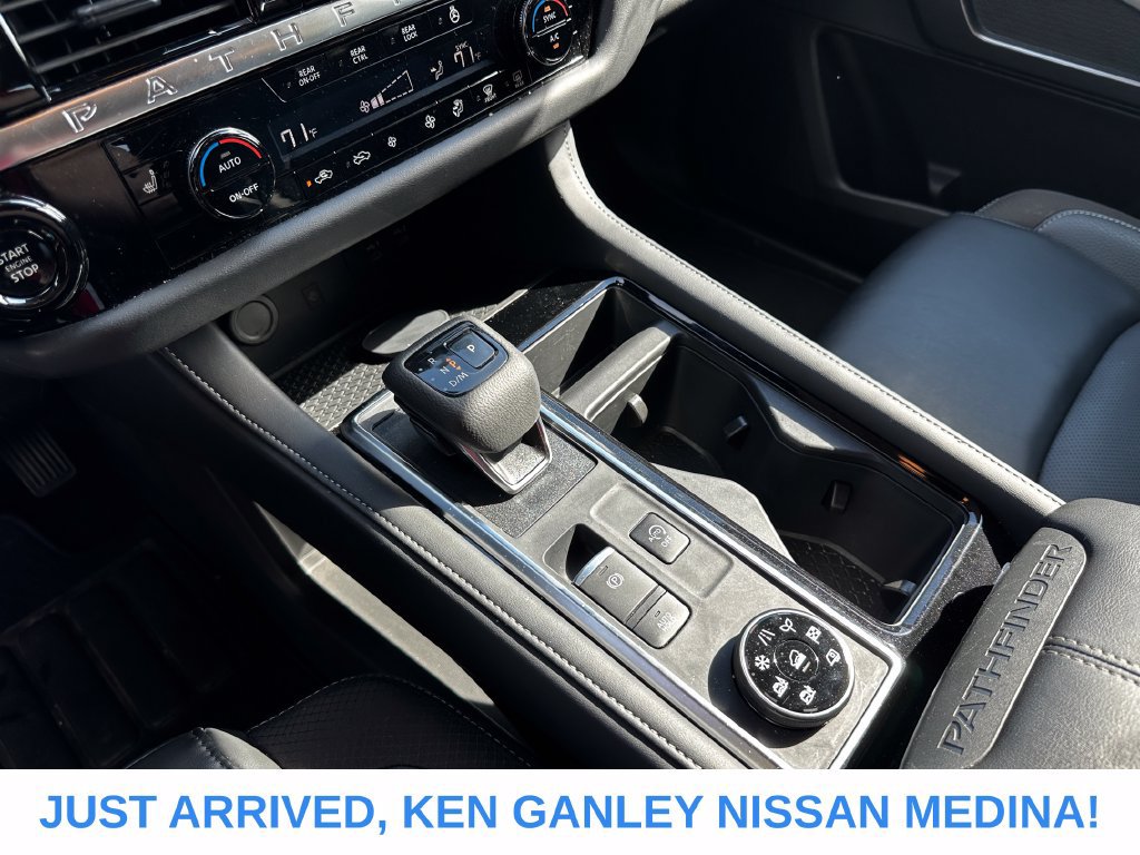 Certified 2026 Nissan Pathfinder SL AWD/4WD image 10