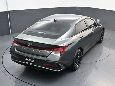 New 2026 Hyundai Elantra Sport FWD image 20