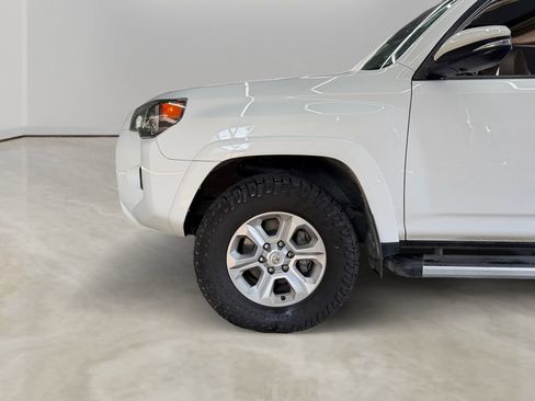 Used 2022 Toyota 4Runner SR5 Premium w/ Moonroof Package AWD/4WD image 14