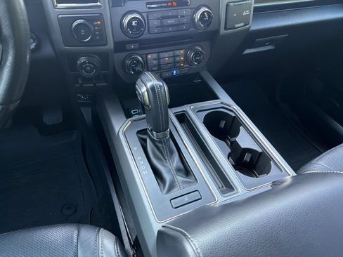 Used 2018 Ford F150 Raptor w/ Equipment Group 802A Luxury AWD/4WD image 17